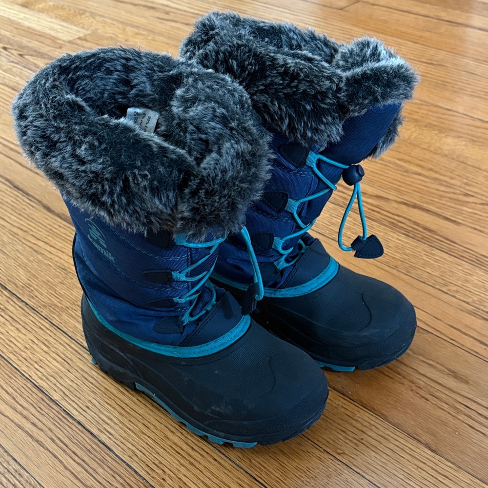 Girls Kamik Waterproof Snow Boots Sz 3
